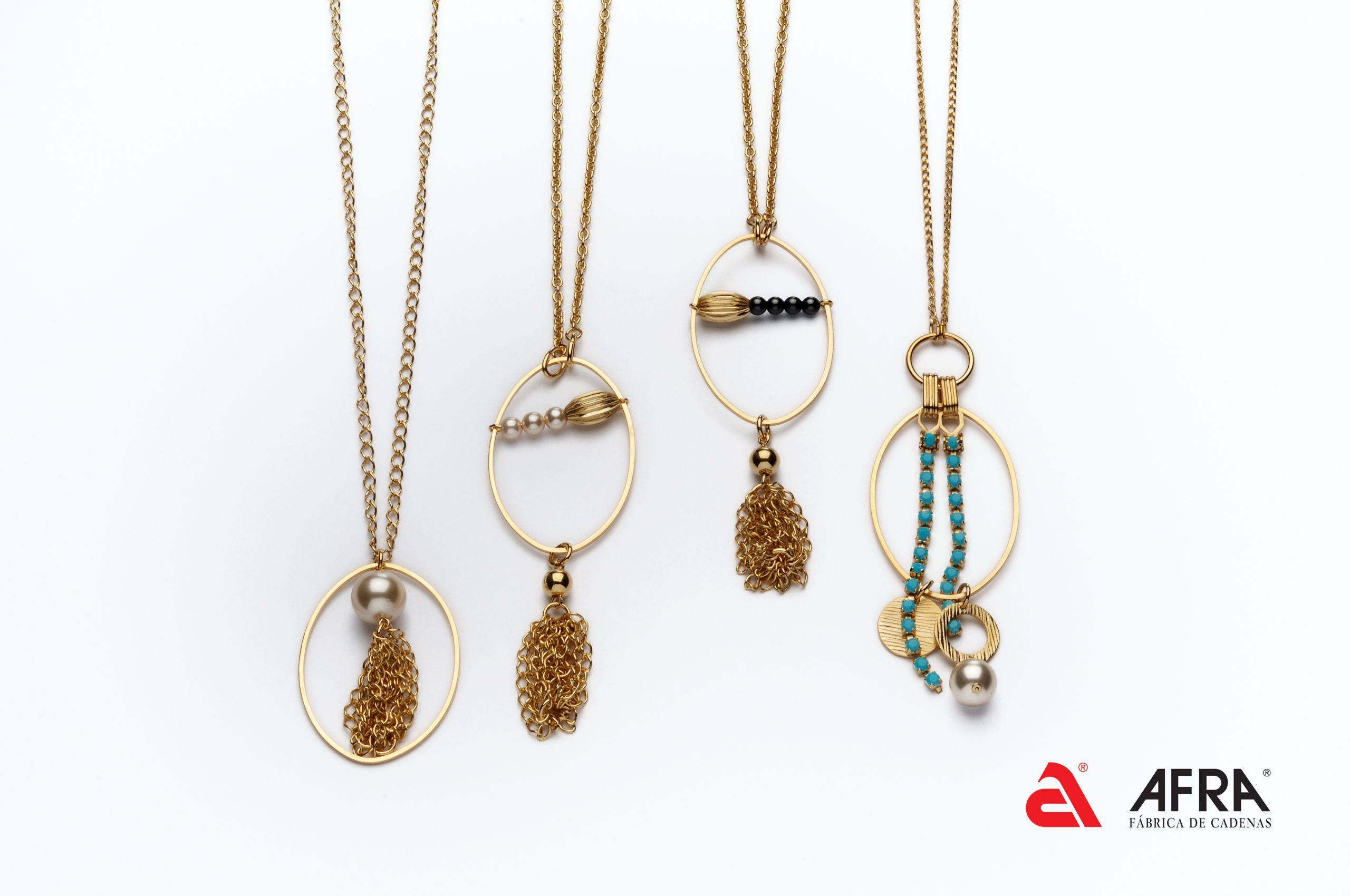 Collares de plata